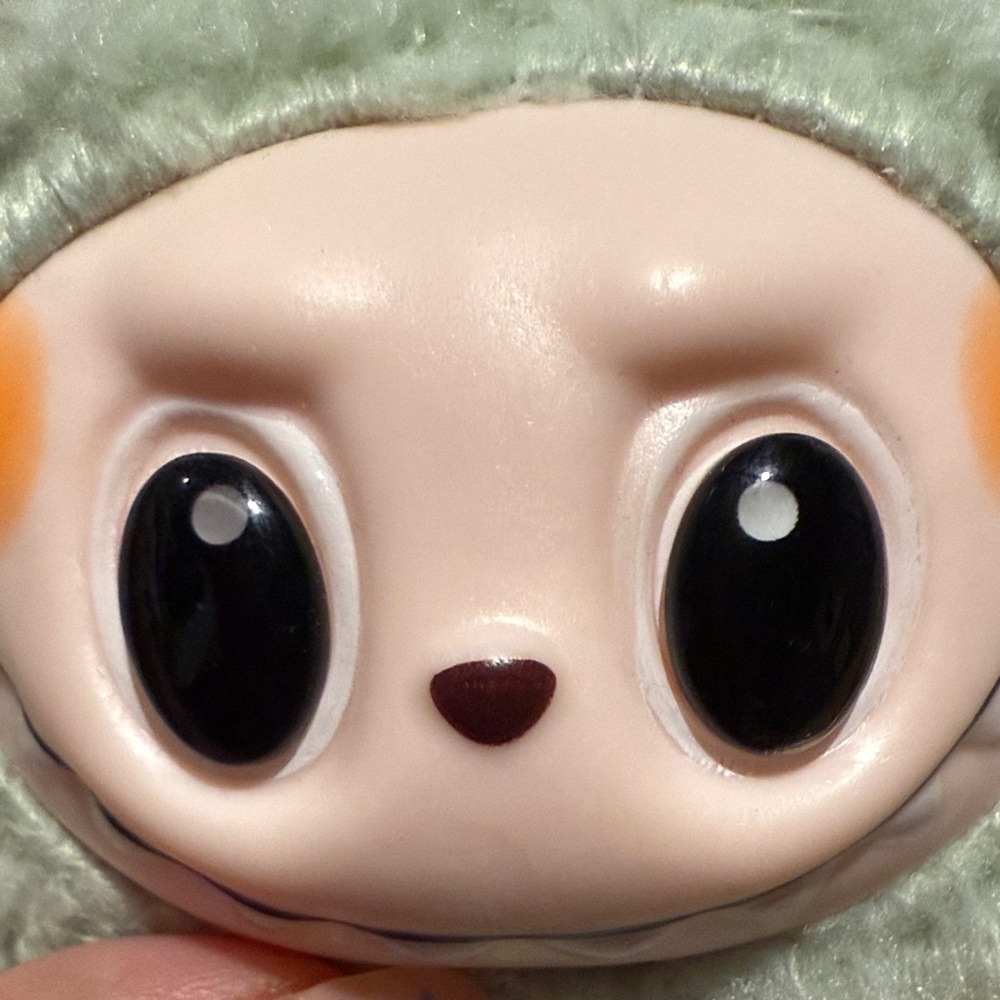 Green Plush Monster Keychain - Picture 5 of 6